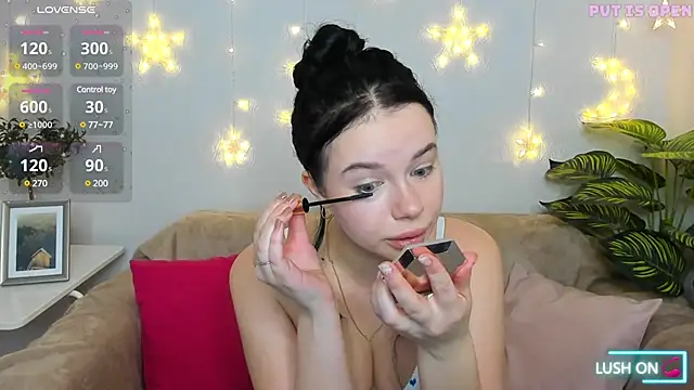 Snapshot of Lori__Hell chatting on February 26, 2:37 am Lori Hell online show from February 26, 2:37 am