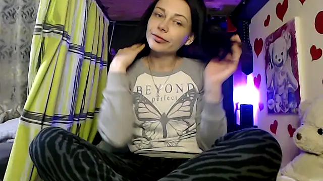 Snapshot of HarleyQuinn_69 chatting on January 16, 10:23 pm HarleyQuinn 69 online show from January 16, 10:23 pm