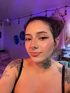 LiliJones  online show from June 16, 5:04 pm