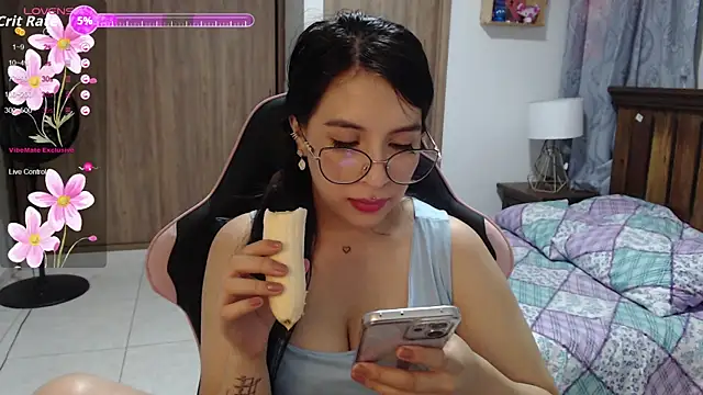 camilita08 online show from June 25, 9:19 pm