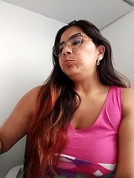 Luna Dumont online show from February 16, 8:55 pm