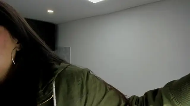 Luna Dumont online show from November 11, 11:10 am