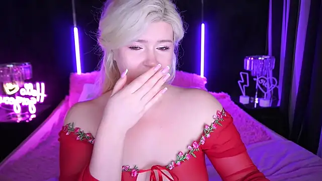 Snapshot of CocoSecretss chatting on October 23, 6:45 am CocoSecretss online show from October 23, 6:45 am