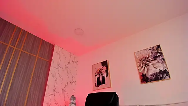 Dollar-girl online show from December 18, 3:40 pm