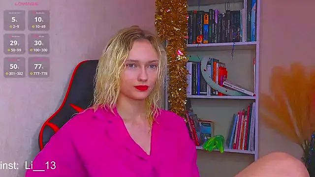 Angelina  1 online show from December 24, 9:44 pm