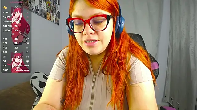 Snapshot of lucie_nicolls chatting on March 10, 8:23 pm lucie nicolls online show from March 10, 8:23 pm