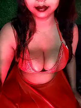 Snapshot of loveli_diya chatting on October 28, 11:51 pm loveli diya online show from October 28, 11:51 pm