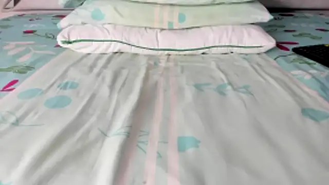 Snapshot of maybelline69 chatting on November 24, 9:03 pm maybelline69 online show from November 24, 9:03 pm