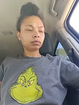 Trashy33 online show from May 15, 7:32 pm