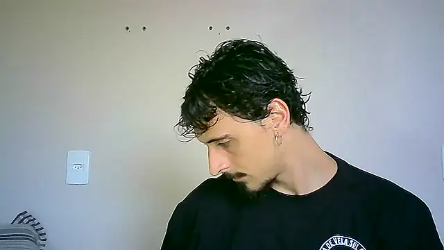 milkoffe online show from December 13, 7:43 pm