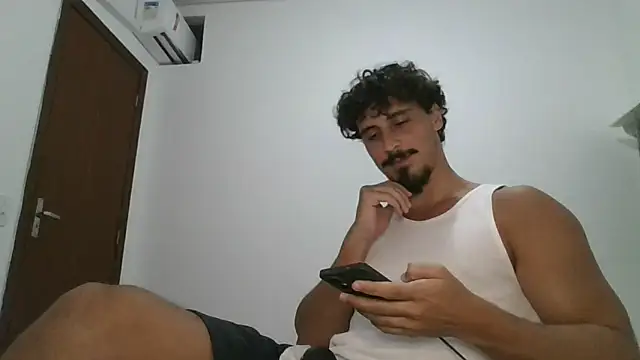 milkoffe online show from February 2, 1:04 am