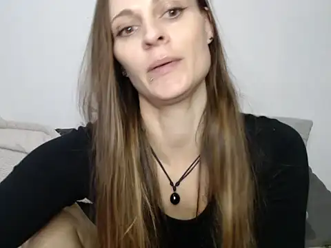 Snapshot of naikah714 chatting on December 6, 4:17 pm naikah714 online show from December 6, 4:17 pm