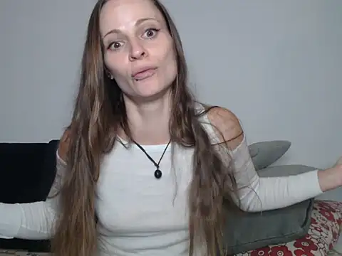 Snapshot of naikah714 chatting on January 5, 4:59 pm naikah714 online show from January 5, 4:59 pm