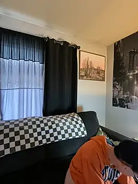 SidneyRaee online show from December 12, 3:27 pm