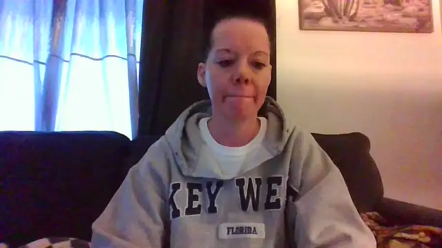 SidneyRaee online show from January 4, 9:52 pm