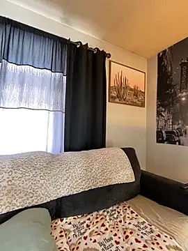 SidneyRaee online show from January 14, 5:12 pm