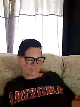 SidneyRaee online show from February 5, 3:52 pm