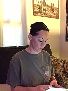 SidneyRaee online show from October 2, 5:31 pm