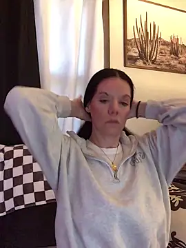 SidneyRaee online show from December 19, 4:25 pm