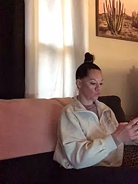 SidneyRaee online show from February 20, 5:24 pm