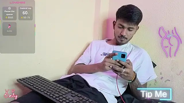 just fucks online show from February 4, 7:31 pm