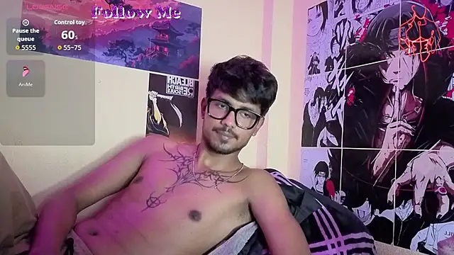 Snapshot of just_fucks chatting on May 27, 7:55 pm just fucks online show from May 27, 7:55 pm