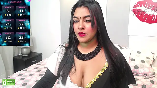 lakshmiraniii online show from February 4, 10:10 am