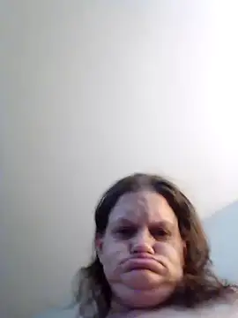 Earlybirdgetsthewormxh online show from September 26, 4:33 pm