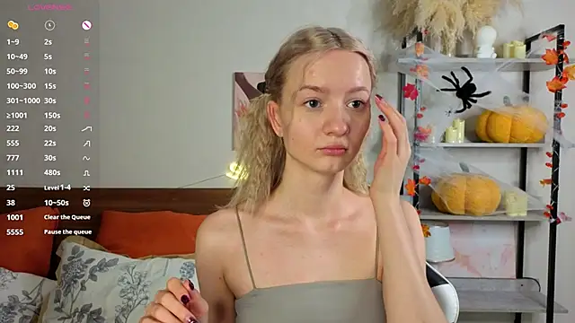 Snapshot of IdaValenti chatting on November 7, 11:05 pm IdaValenti online show from November 7, 11:05 pm