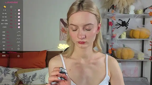 Snapshot of IdaValenti chatting on November 22, 12:20 am IdaValenti online show from November 22, 12:20 am