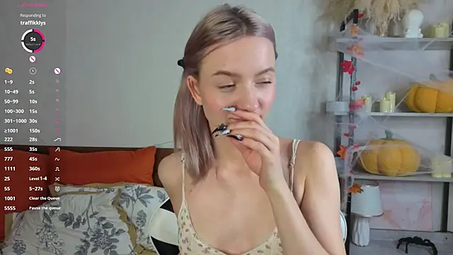 Snapshot of IdaValenti chatting on November 22, 11:04 pm IdaValenti online show from November 22, 11:04 pm