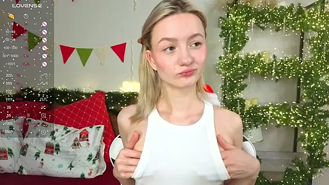 Snapshot of IdaValenti chatting on December 15, 11:09 pm IdaValenti online show from December 15, 11:09 pm