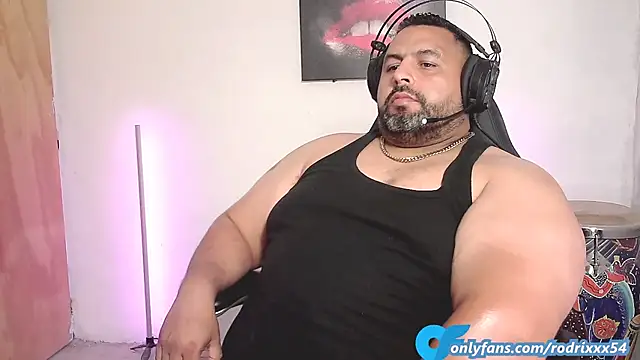 Snapshot of rodrix54 chatting on December 4, 2:20 am rodrix54 online show from December 4, 2:20 am