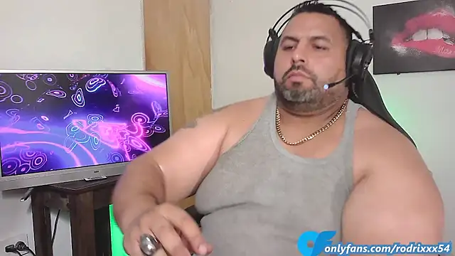 Snapshot of rodrix54 chatting on January 15, 1:12 am rodrix54 online show from January 15, 1:12 am