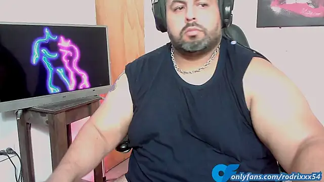 Snapshot of rodrix54 chatting on February 9, 1:00 am rodrix54 online show from February 9, 1:00 am