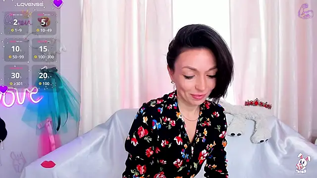 Snapshot of jessica_tiny chatting on June 21, 1:19 am jessica tiny online show from June 21, 1:19 am