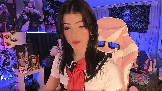 Snapshot of LanaKyutt chatting on March 8, 4:56 am LanaKyutt online show from March 8, 4:56 am