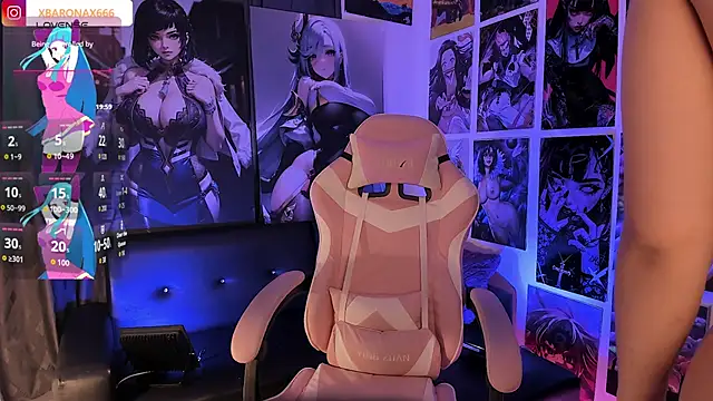 Snapshot of LanaKyutt chatting on December 20, 1:07 pm LanaKyutt online show from December 20, 1:07 pm