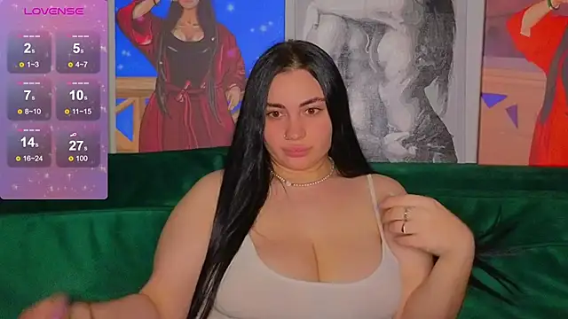 Nikki Kardashian online show from December 12, 10:42 pm