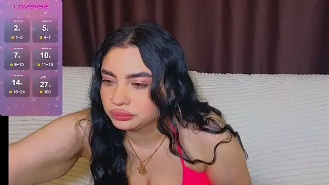 Nikki Kardashian online show from February 15, 3:52 am