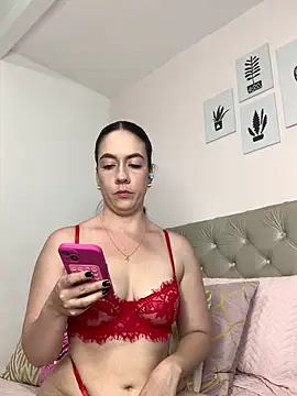 ImAlicee online show from April 14, 8:59 pm