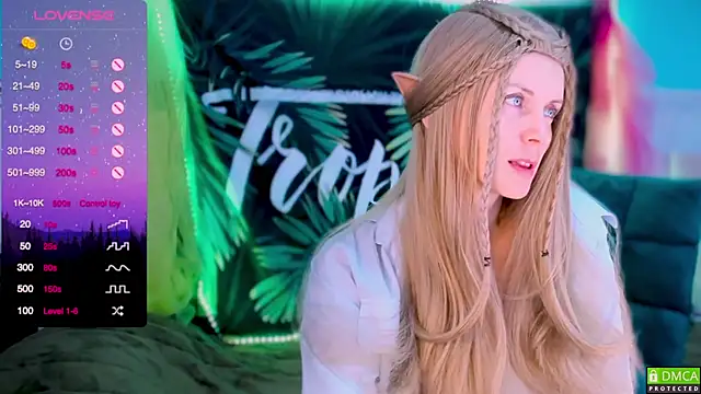 Snapshot of Flash_Summer chatting on December 8, 1:24 am Flash Summer online show from December 8, 1:24 am