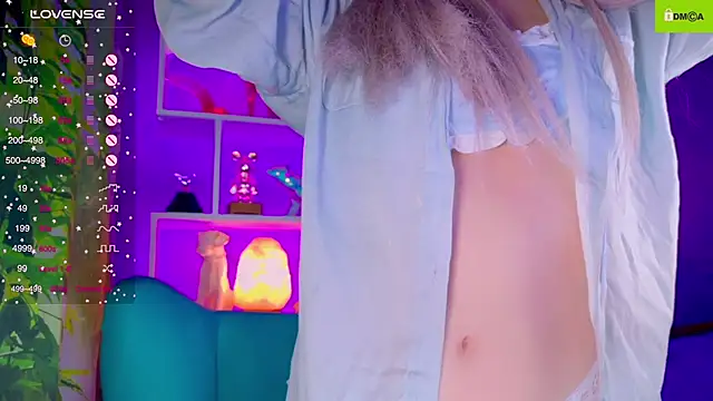 Snapshot of Flash_Summer chatting on November 16, 12:27 am Flash Summer online show from November 16, 12:27 am