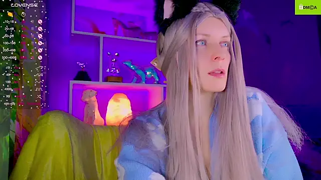 Snapshot of Flash_Summer chatting on November 30, 12:09 pm Flash Summer online show from November 30, 12:09 pm