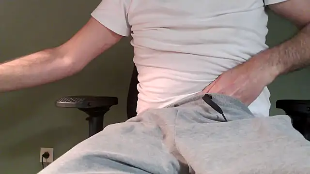 Snapshot of juanpalmox chatting on December 4, 7:34 pm juanpalmox online show from December 4, 7:34 pm