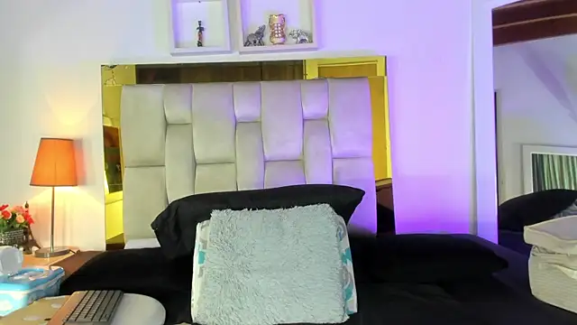 emmy r online show from February 1, 12:05 pm