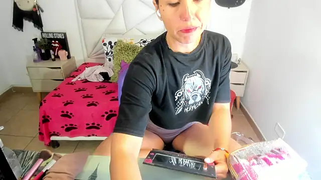 Snapshot of Nata_bernett chatting on July 31, 3:00 pm Nata bernett online show from July 31, 3:00 pm