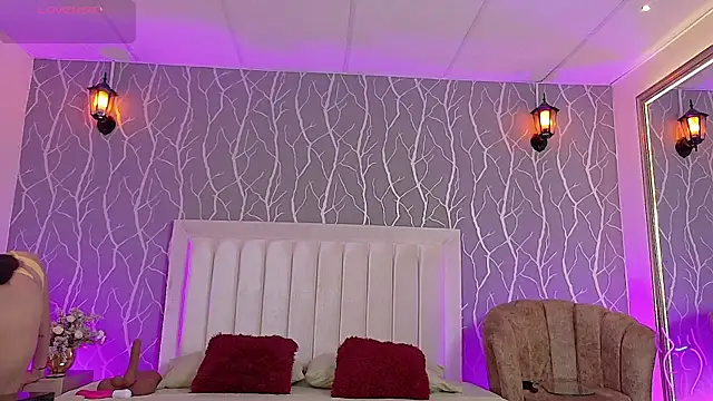 madison fox1 online show from November 18, 12:31 pm