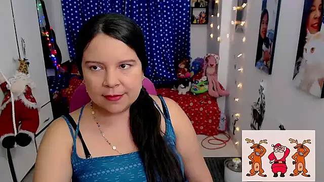 claryssa  online show from December 21, 11:45 pm