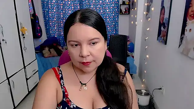 claryssa  online show from October 2, 8:05 pm